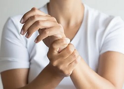 Хруст суглобів рук та ніг – лікування в Кривому Розі: консультація ортопеда і невролога